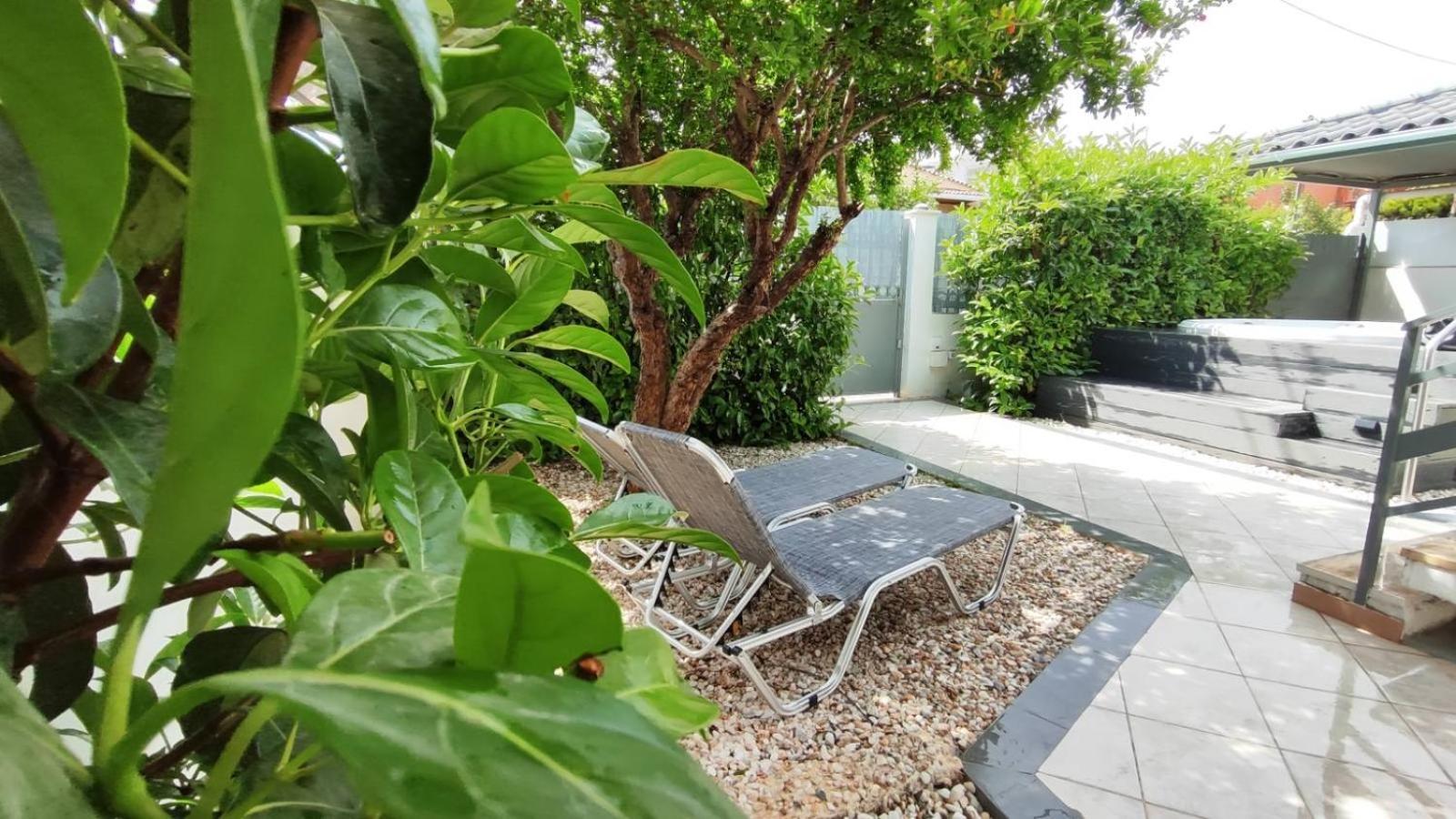 Seaside House In Nea Makri Villa Exterior photo